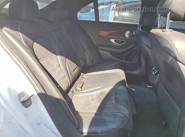 55SWF8GB2JU260027 2018 MERCEDES-BENZ C White Հետևի նստատեղերի տեսք