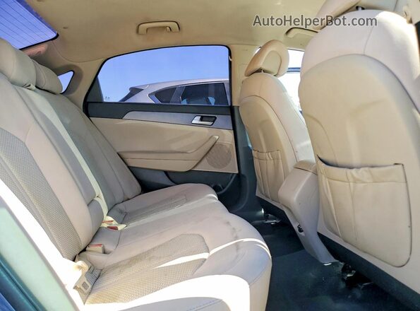 5NPE24AF4HH444796 2017 HYUNDAI SONATA Blue Widok wnętrza z tyłu