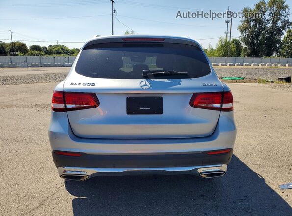 WDC0G4KB5JV082033 2018 MERCEDES-BENZ GLC-CLASS Silver Սալոնի դիմացի տեսք
