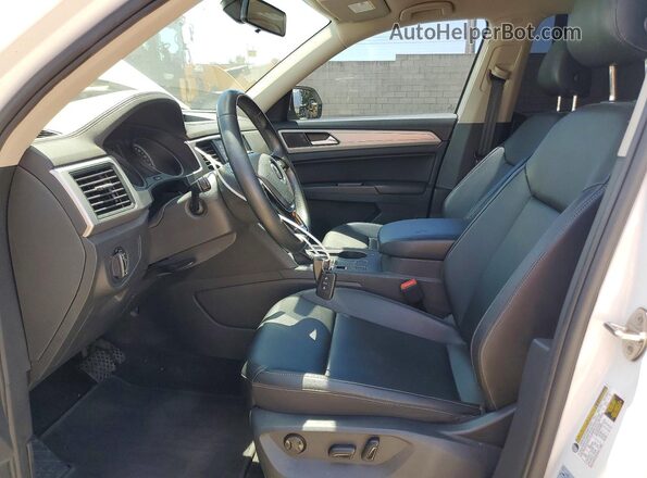 1V2CP2CA2JC592850 2018 VOLKSWAGEN ATLAS White Առջևի վահանակի տեսք