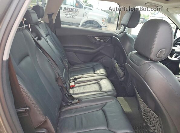 WA1LAAF78JD051917 2018 AUDI Q7 Charcoal Vista del compartimento del motor