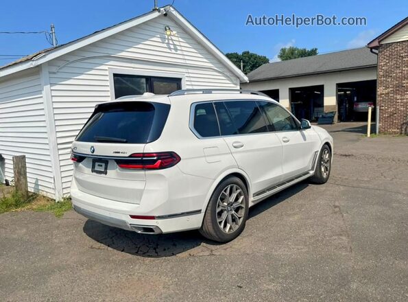 5UX23EM0XS9X97121 2025 BMW X7 White Передня права чверть