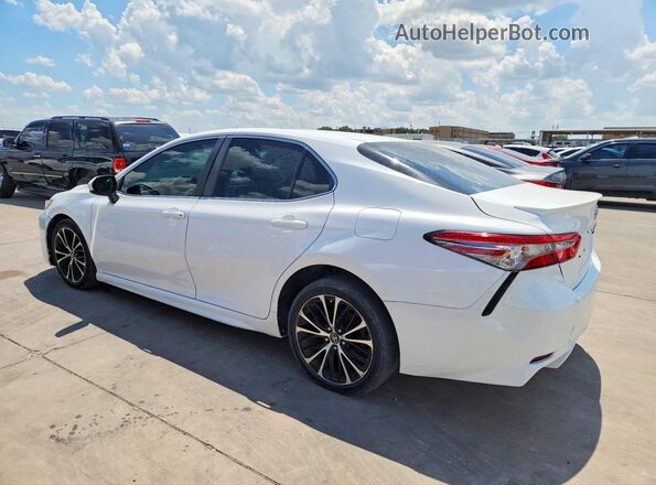 4T1B11HK6JU088804 2018 TOYOTA CAMRY White Задня права чверть