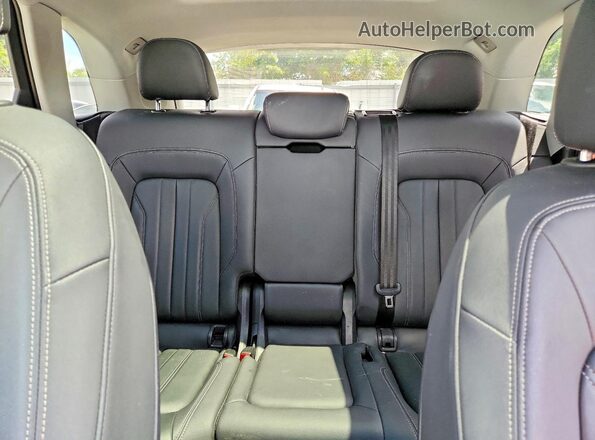 WA1EAAFY1P2046421 2023 AUDI Q5 White Вид задньої частини салону