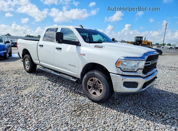 3C6UR5CJ6LG274688 2020 RAM 2500 White Front view