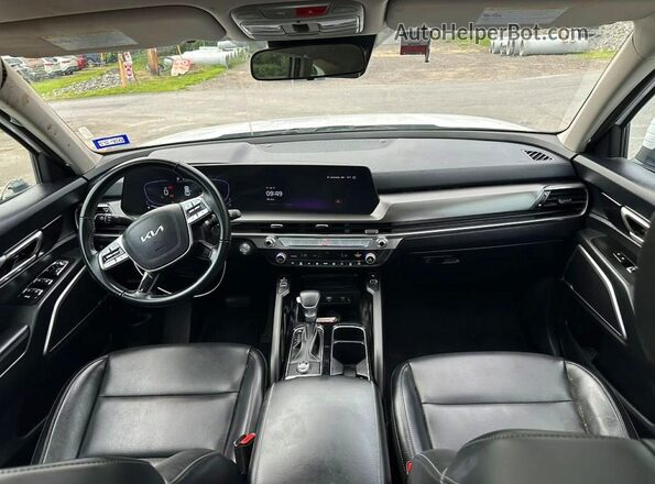 5XYP64GC4SG639970 2025 KIA TELLURIDE White Widok wnętrza z przodu