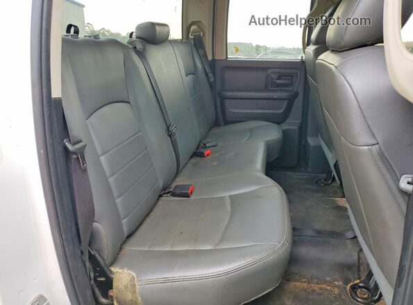 1C6RR6FTXGS119035 2016 RAM 1500 White Widok wnętrza z tyłu