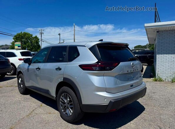5N1BT3AB3SC795480 2025 NISSAN ROGUE Silver უკანა მარჯვენა