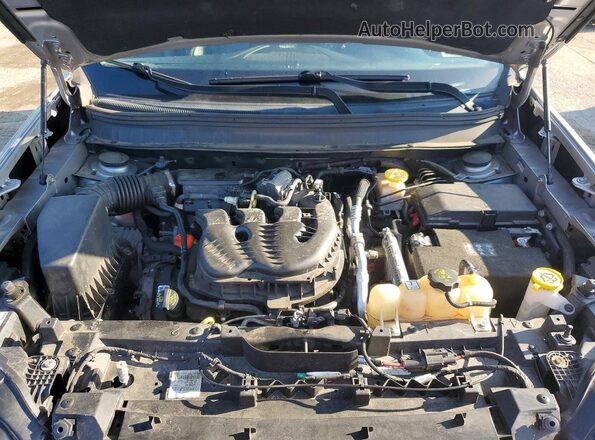 1C4PJMLX7KD372796 2019 JEEP CHEROKEE Silver Vista de la etiqueta del VIN