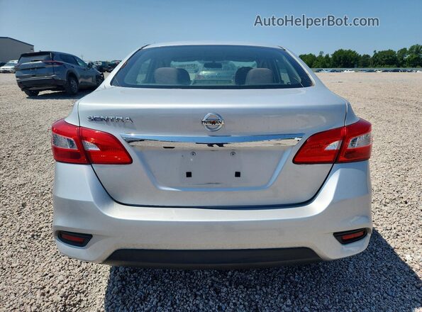 3N1AB7AP8KY282449 2019 NISSAN SENTRA Серебряный Вид салона спереди