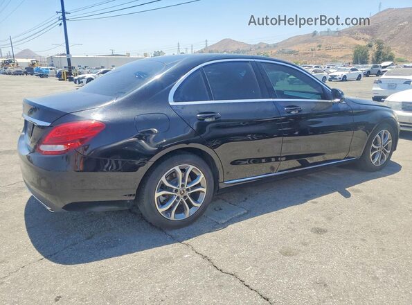 55SWF4JB0HU233940 2017 MERCEDES-BENZ C Black Front right