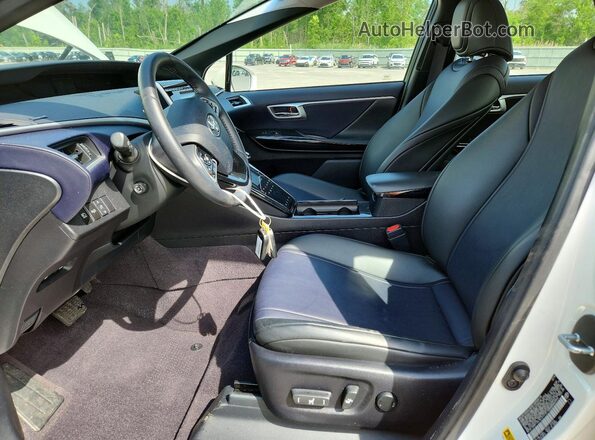 JTDBVRBD4GA000554 2016 TOYOTA MIRAI White Սալոնի դիմացի տեսք