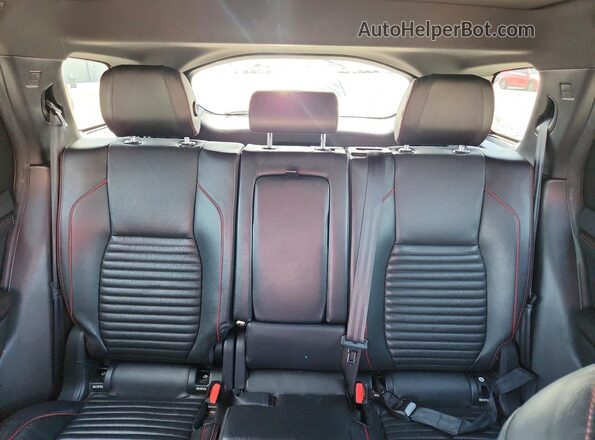 SALCT2FX5MH904107 2021 LAND ROVER DISCOVERY Red Սալոնի հետևի տեսք
