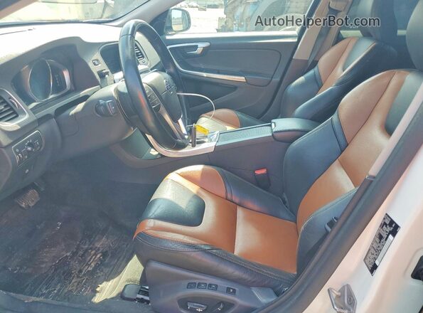 YV4612HK5G1013353 2016 VOLVO V60 Белый Вид панели приборов