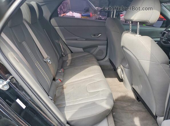 KMHLM4DG0SU069116 2025 HYUNDAI ELANTRA Black უკანა სალონის ხედი