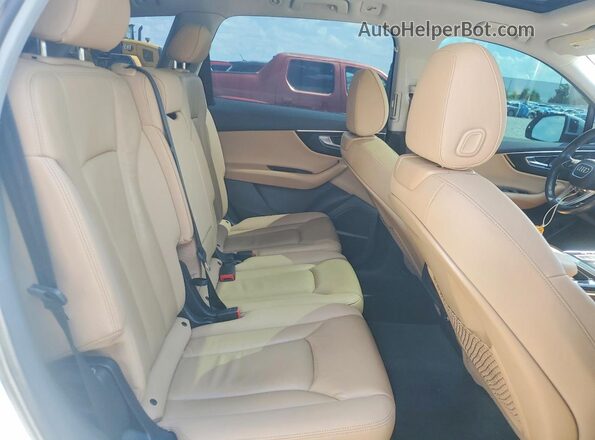 WA1LXAF75MD017081 2021 AUDI Q7 White Widok komory silnika