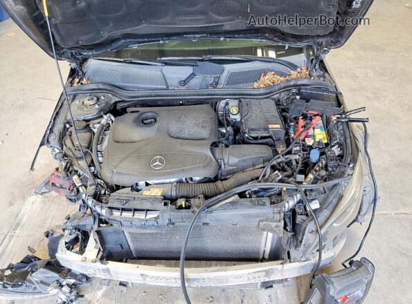 WDDSJ4EB5GN380009 2016 MERCEDES-BENZ CLA-CLASS Black Widok komory silnika
