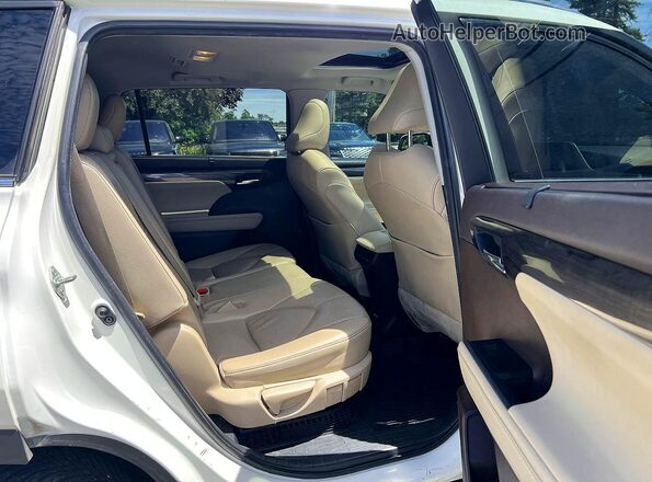 5TDYARAH5MS006372 2021 TOYOTA HIGHLANDER White Vista interior delantera