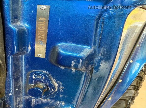 1D37281C0L0 1966 FORD BRONCO Синий Вид задней части салона