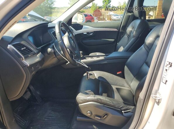YV4A22PK7H1119328 2017 VOLVO XC90 Серебряный Вид панели приборов