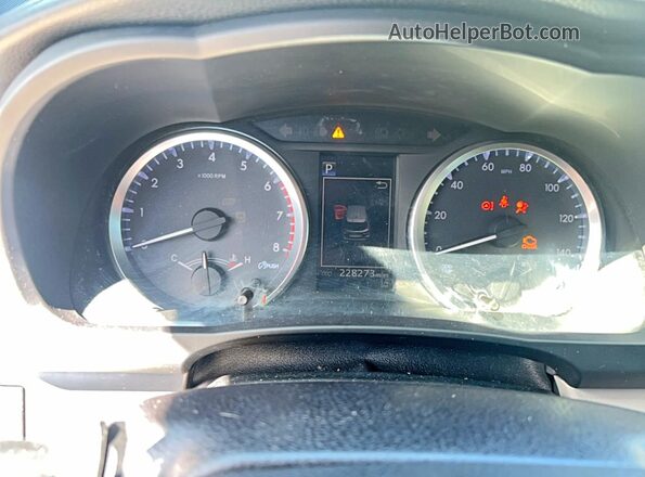 5TDZARFH8HS026022 2017 TOYOTA HIGHLANDER Gray Instrument cluster view
