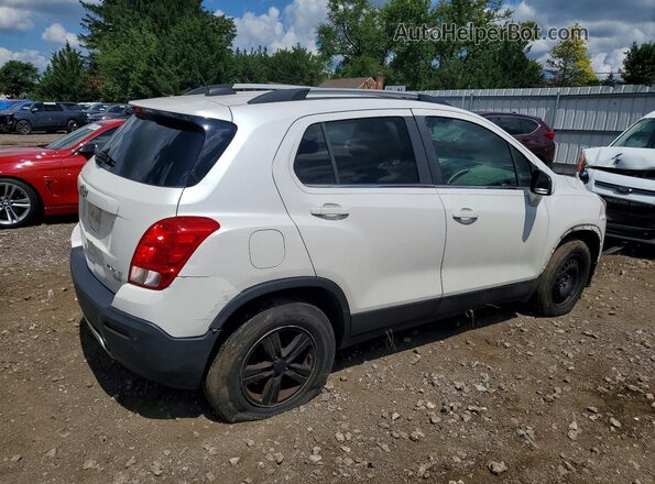 KL7CJPSB5GB715661 2016 CHEVROLET TRAX White Delantero derecho