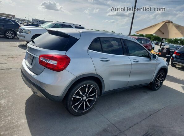 WDCTG4EB2HJ339305 2017 MERCEDES-BENZ GLA-CLASS Silver Front right