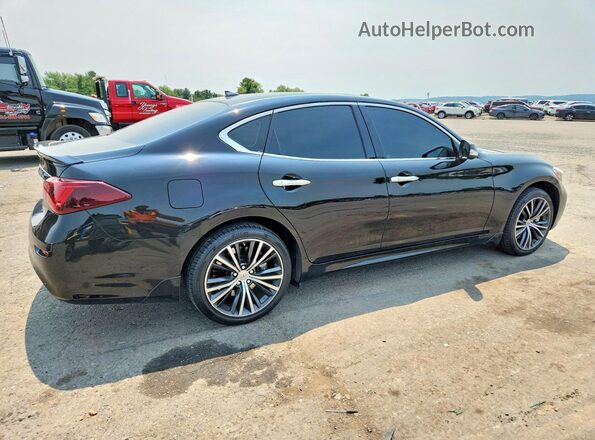 JN1BY1AR8HM770135 2017 INFINITI Q70 Black Передня права чверть