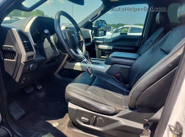 1FTFW1E52JFB13966 2018 FORD F150 White Vista del salpicadero
