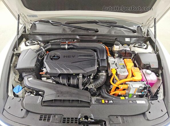 KMHL24JJ2TA142883 2026 HYUNDAI SONATA White Widok komory silnika