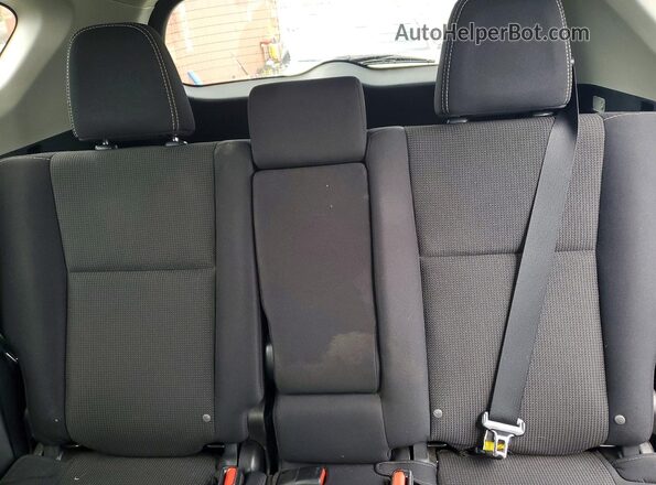2T3WFREV6JW501876 2018 TOYOTA RAV4 Silver Widok wnętrza z tyłu