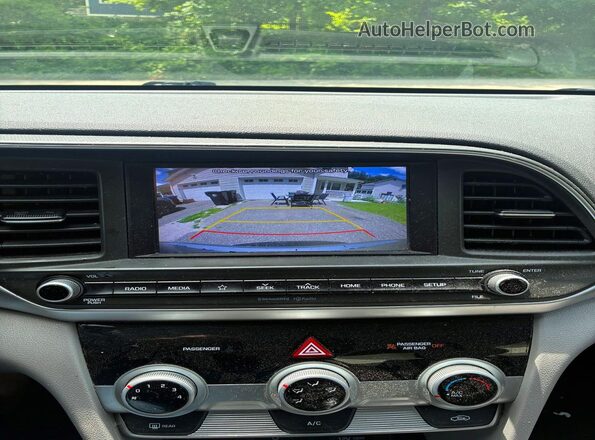 5NPD84LF4KH471351 2019 HYUNDAI ELANTRA Серебряный Вид щитка приборов