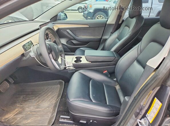 5YJ3E1EA7MF093886 2021 TESLA MODEL Gray Dashboard view