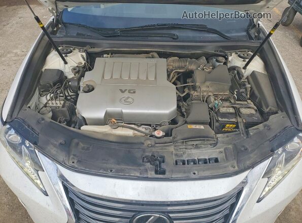 58ABK1GG1HU041452 2017 LEXUS ES White Rear interior view