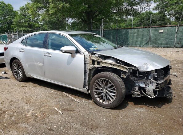 58ABK1GG1JU100652 2018 LEXUS ES Silver Front right