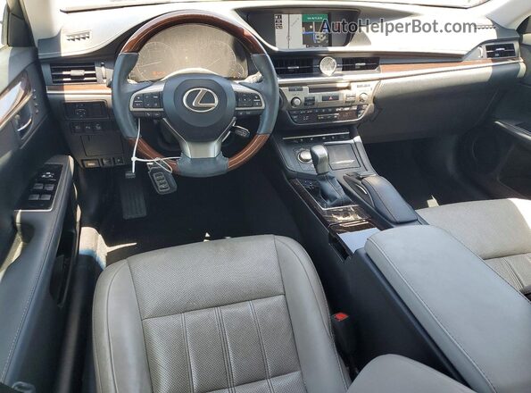 58ABK1GG2HU078073 2017 LEXUS ES Silver Vista del salpicadero
