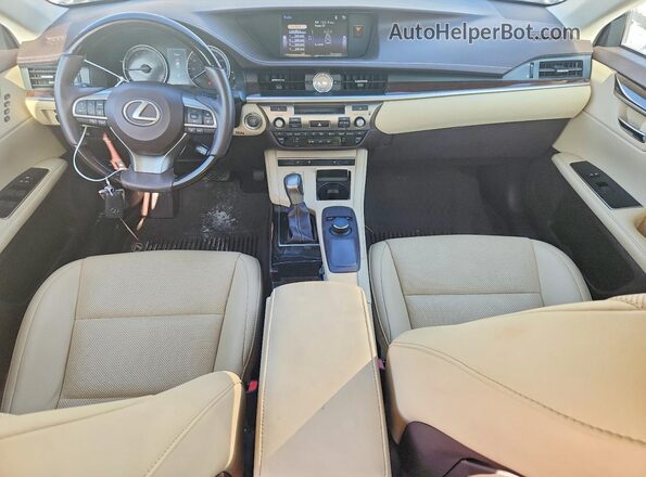 58ABK1GG6JU094976 2018 LEXUS ES White Вид панелі приладів