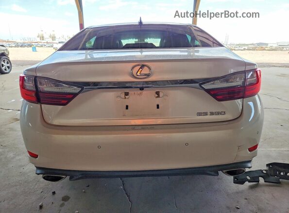 58ABK1GG7HU053797 2017 LEXUS ES White უკანა ხედი