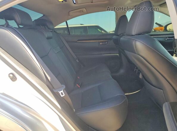 58ABK1GG7JU107783 2018 LEXUS ES Silver უკანა სავარძლების ხედი