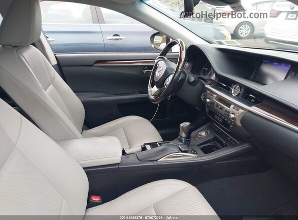 58ABK1GG8HU074447 2017 LEXUS ES 350 Серебряный Вид салона спереди