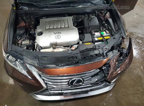 58ABK1GG9GU009749 2016 LEXUS ES Brown Rear interior view
