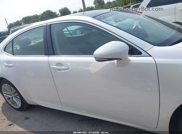 58ABK1GGXJU093166 2018 LEXUS ES 350 White Widok wnętrza z tyłu