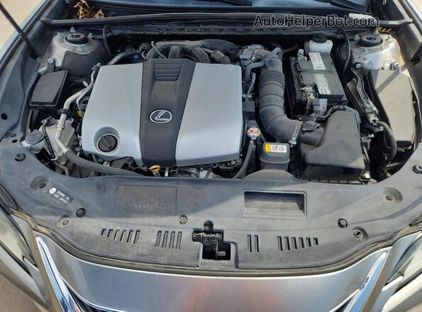 58ABZ1B15KU019167 2019 LEXUS ES Серебряный Вид задней части салона