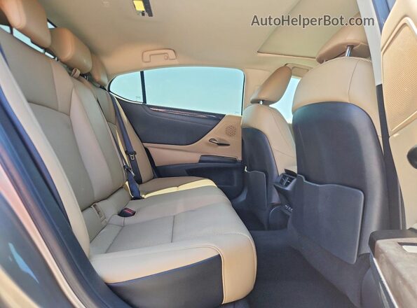 58ABZ1B15KU019167 2019 LEXUS ES Серебряный Вид задних сидений