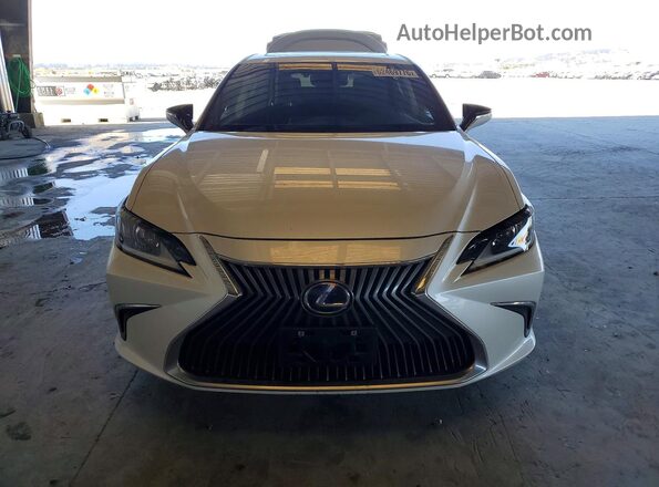 58ACA1C13MU007368 2021 LEXUS ES Белый Вид спереди