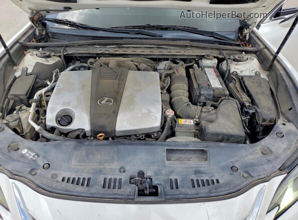 58ACZ1B10LU057749 2020 LEXUS ES White Rear interior view