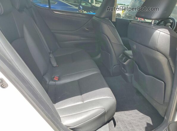 58ACZ1B10LU057749 2020 LEXUS ES White Rear seats view