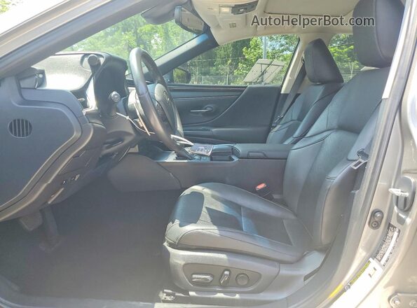 58ACZ1B19LU055854 2020 LEXUS ES Silver Вид салону спереду