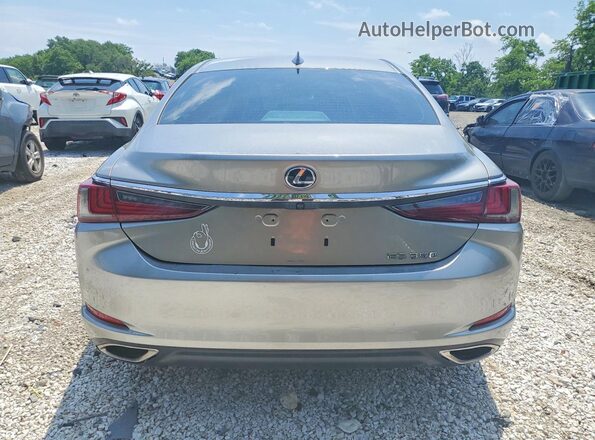 58ACZ1B19LU055854 2020 LEXUS ES Silver Вид ззаду