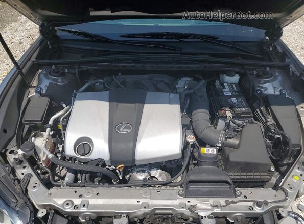 58ACZ1B19LU055854 2020 LEXUS ES Silver Вид задньої частини салону